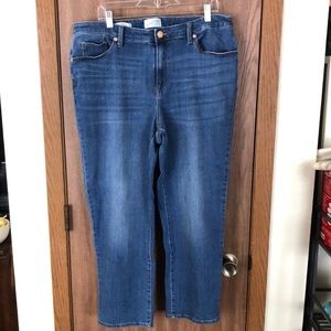 Universal Thread High Rise Slim Straight Jeans—Medium Wash—Size 16W—Lightweight